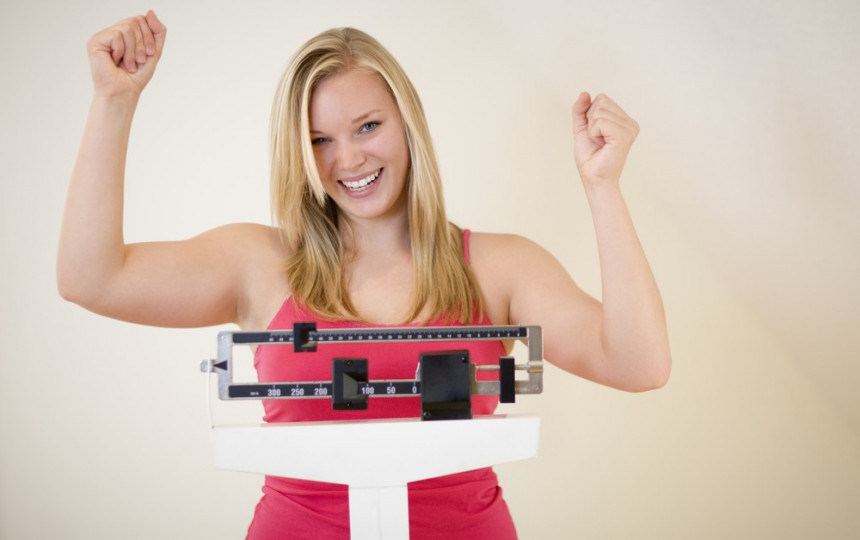 numesti svorio su svoriais numesti svorio sustiprėti tuo pačiu metu