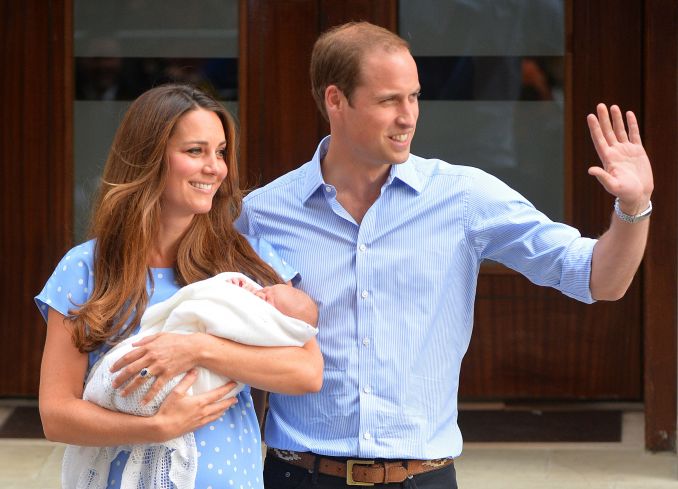 Princas Williamas ir Kate parodė savo kūdikį